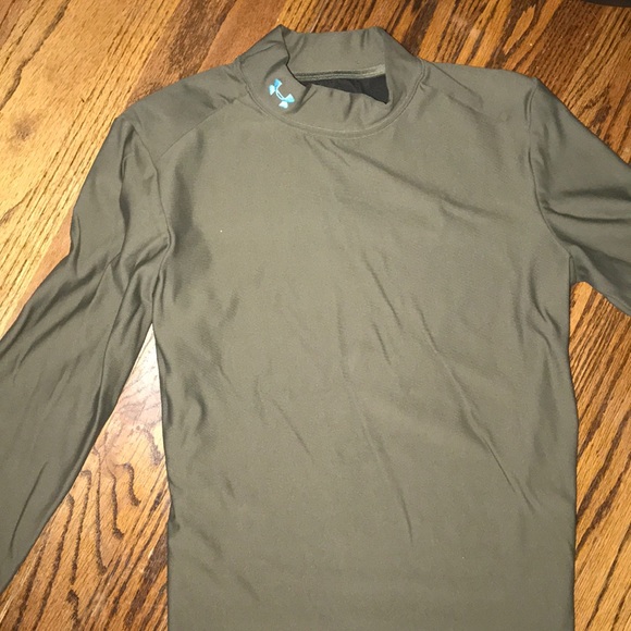 under armour olive green shirt